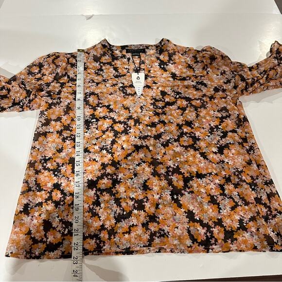 Sanctuary Pintuck Long Sleeve Pullover V Neck Floral Blouse in Harvest Size S - Picture 6 of 6